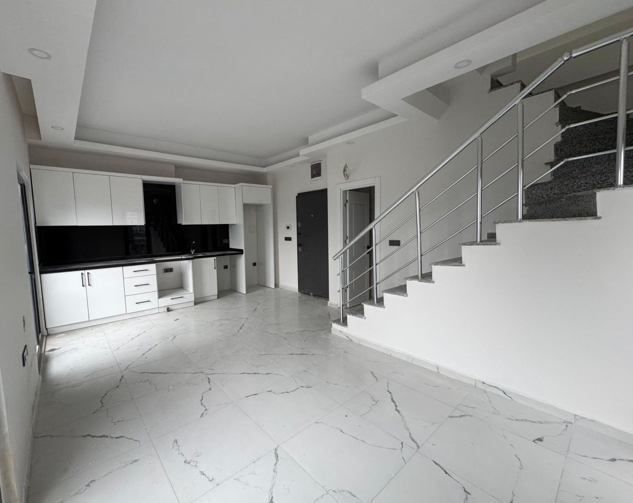 Penthouse in Avsallar, Turkey, 100 m² - picture 1