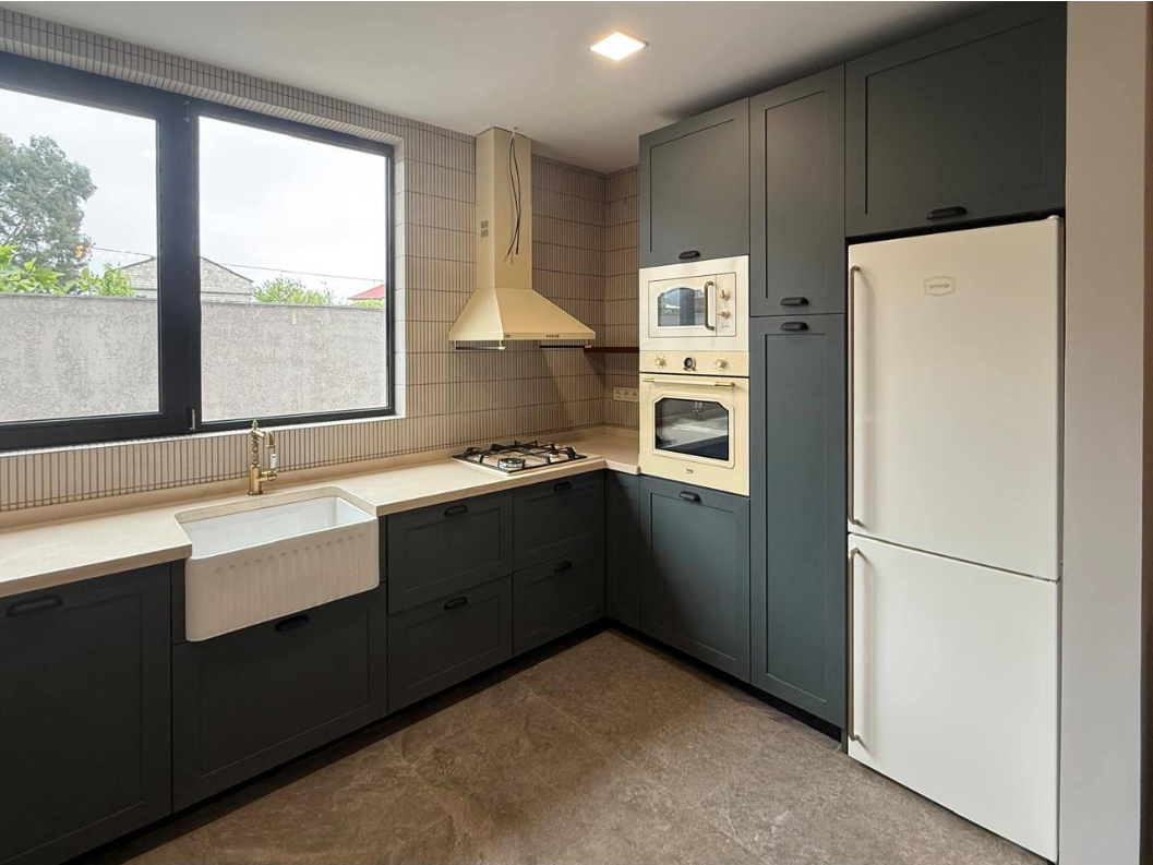 Villa in Batumi, Georgien, 218.11 m² - Foto 6