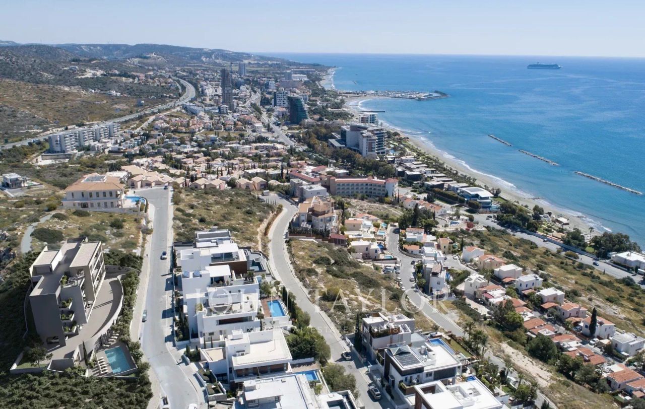 Flat in Agios Tychon, Cyprus, 116 m² - picture 9