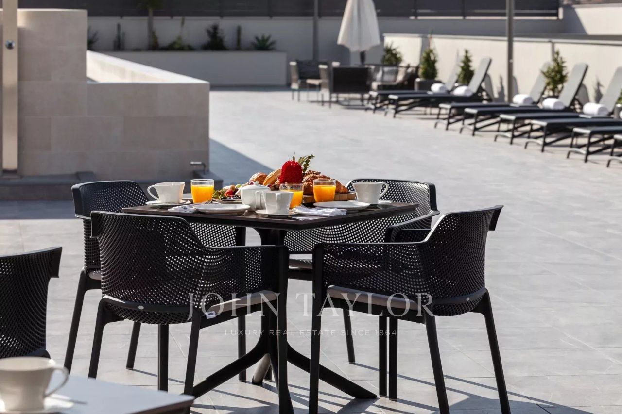 Flat in Germasogeia, Cyprus, 113 m² - picture 17