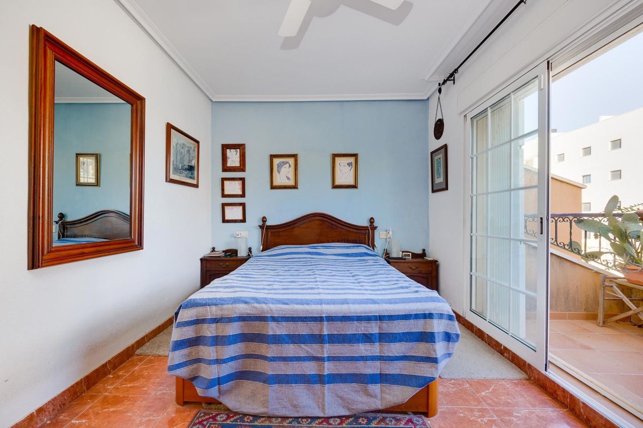 Chalet a Orihuela Costa, Spagna, 90 m² - foto 15