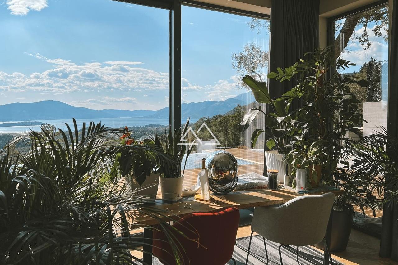 Villa en Tivat, Montenegro, 180 m² - imagen 11