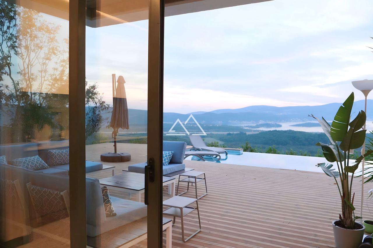Villa en Tivat, Montenegro, 180 m² - imagen 11