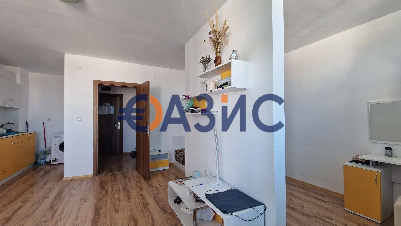 Apartment in Aheloy, Bulgaria, 55.1 m² - picture 1