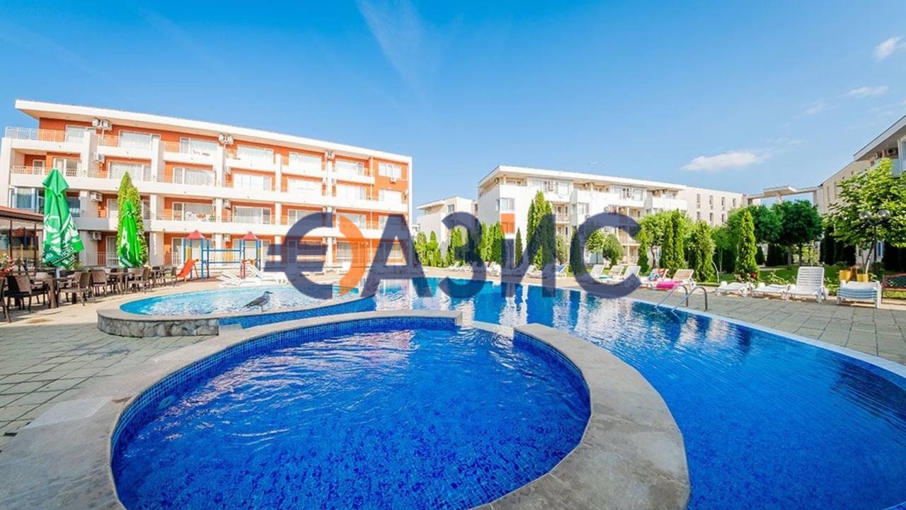 Appartement à Slantchev Briag, Bulgarie, 64.4 m² - image 12