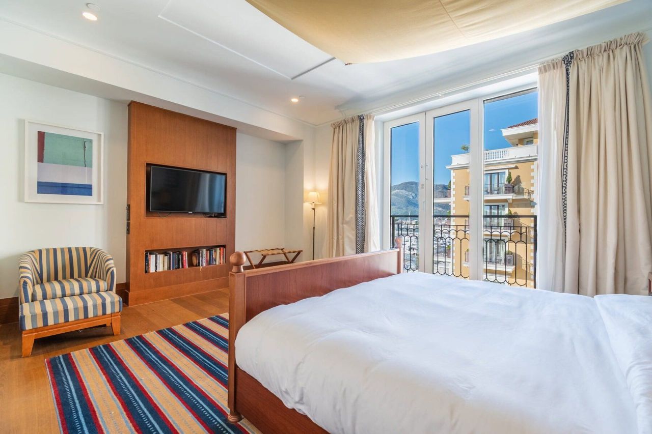 Appartamenti a Tivat, Montenegro, 252 m² - foto 7