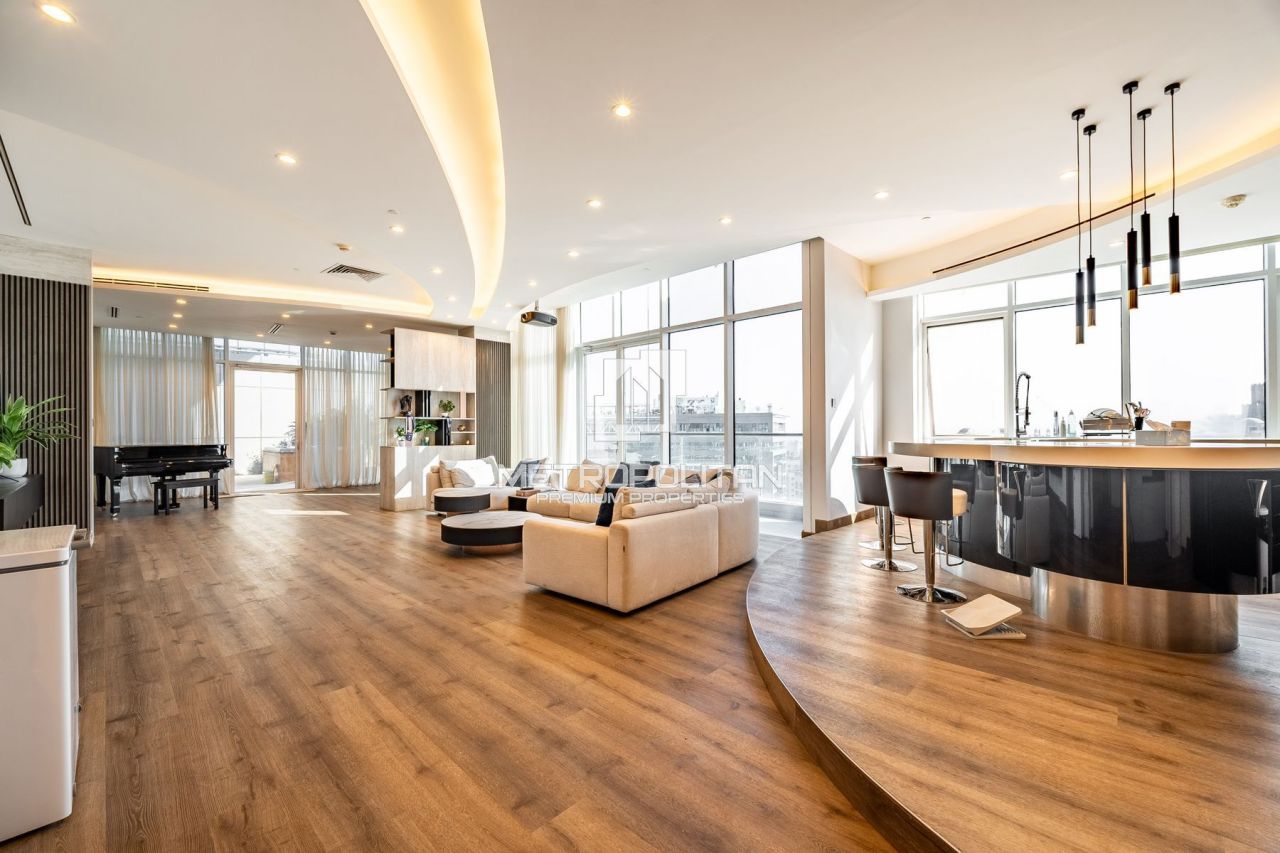 Ático en Dubái, EAU, 493 m² - imagen 1