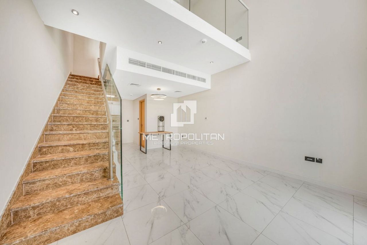 Townhouse in Dubai, UAE, 53 m² - picture 3