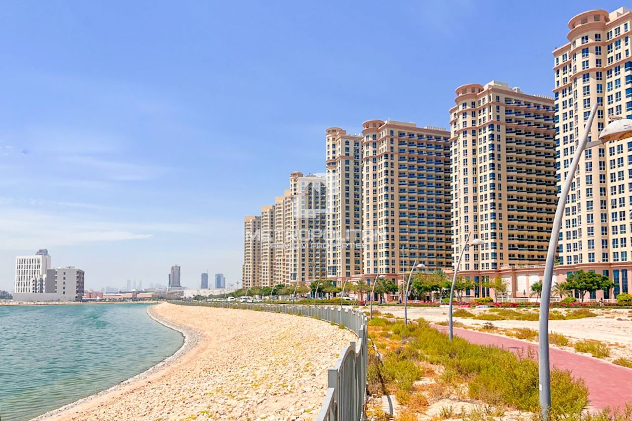 Apartment in Dubai, UAE, 122 m² - picture 9