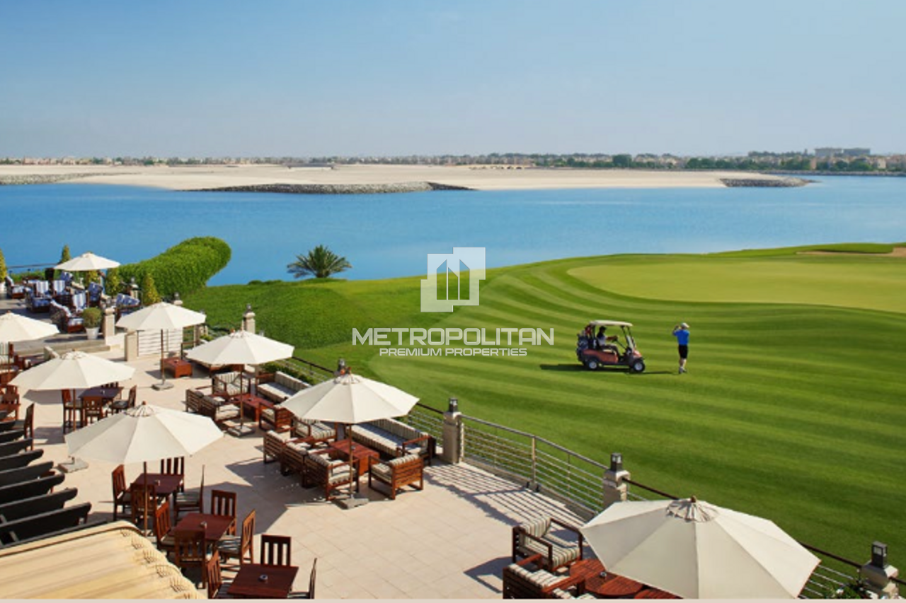 Casa adosada en Ras al-Jaima, EAU, 325 m² - imagen 12