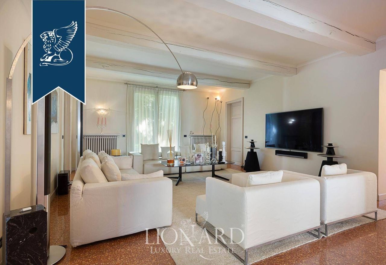 Villa in Reggio Emilia, Italien, 1 200 m² - Foto 12