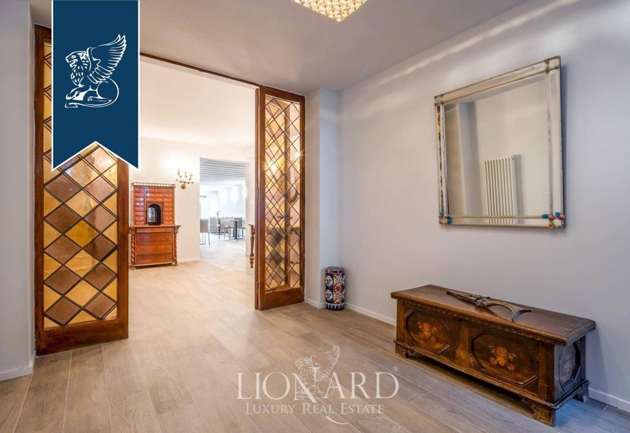 Apartment in Venice, Italy, 317 m² - picture 15