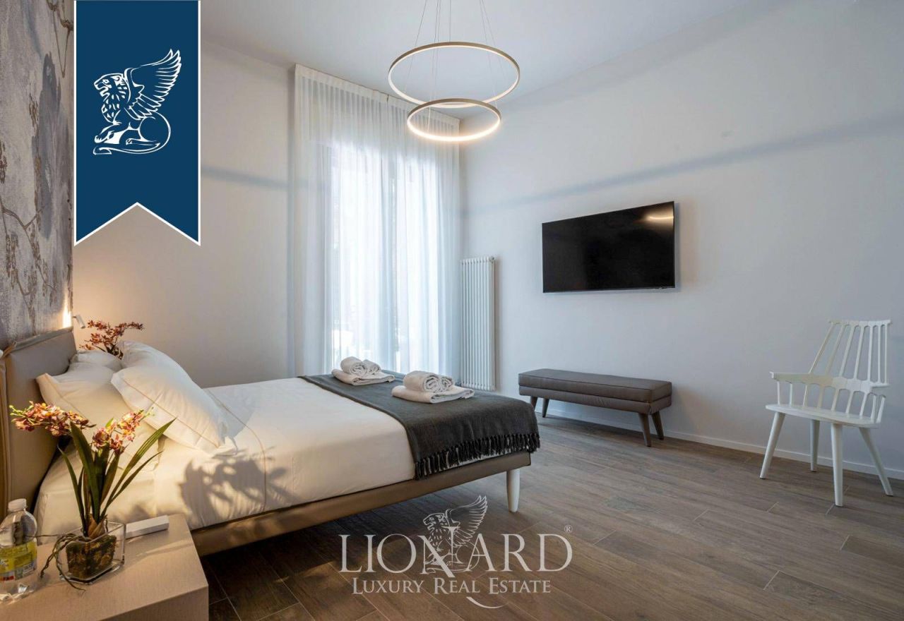 Apartment in Venice, Italy, 317 m² - picture 18