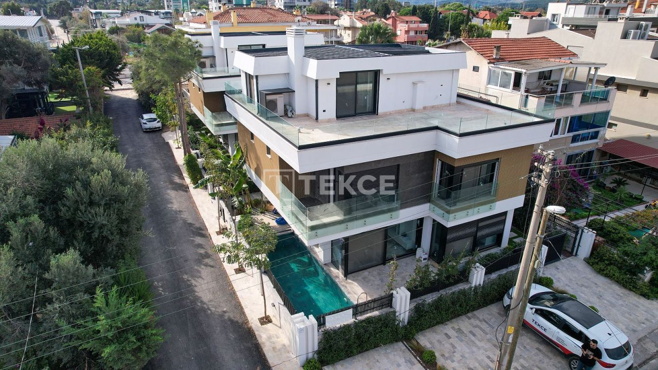 Villa Güzelbahçe, Turchia, 250 m² - foto 1