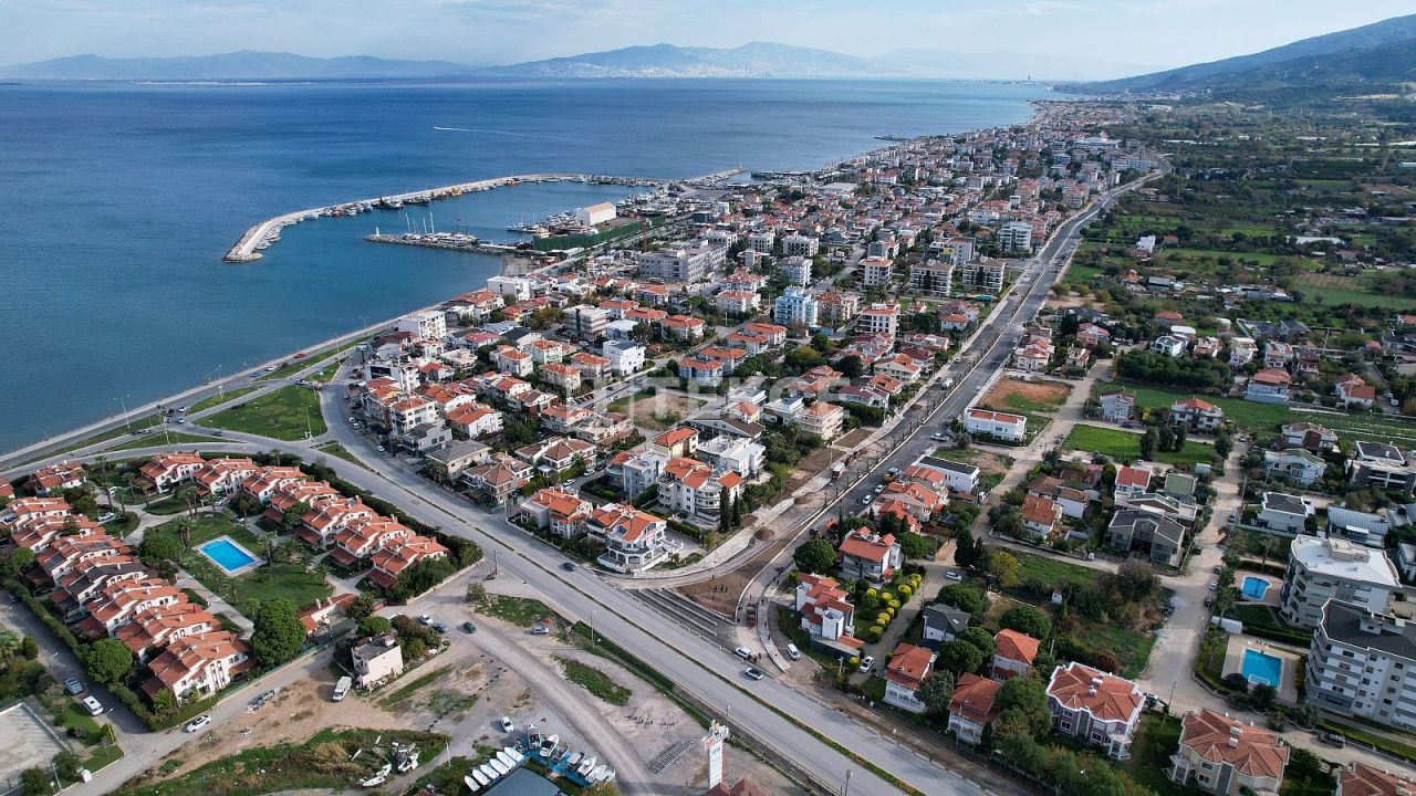 Villa Güzelbahçe, Turchia, 250 m² - foto 2