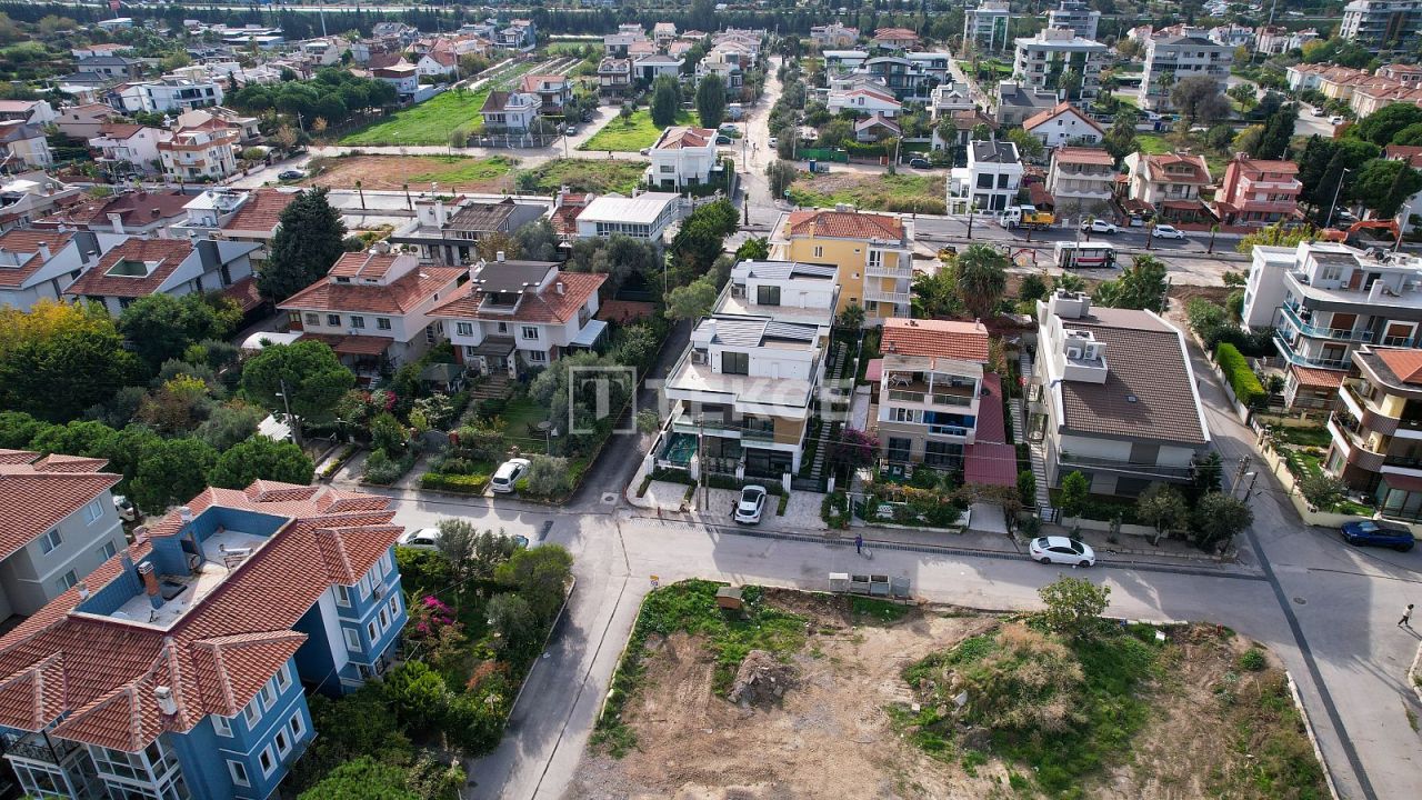 Villa Güzelbahçe, Turchia, 250 m² - foto 7