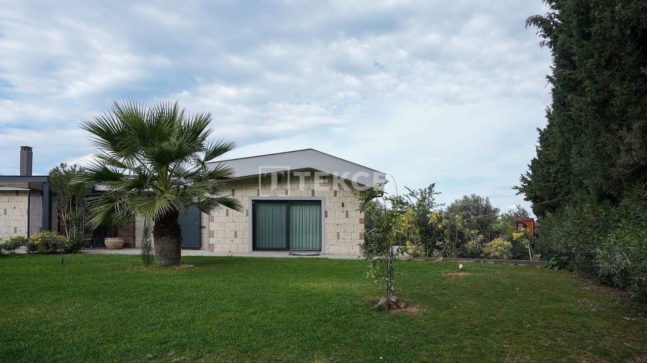 Villa Güzelbahçe, Turchia, 750 m² - foto 14