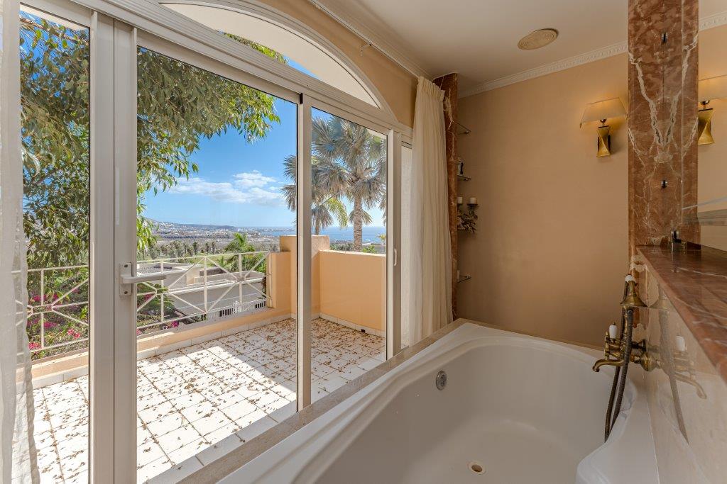 Villa en Santa Cruz de Tenerife, España, 732 m² - imagen 15