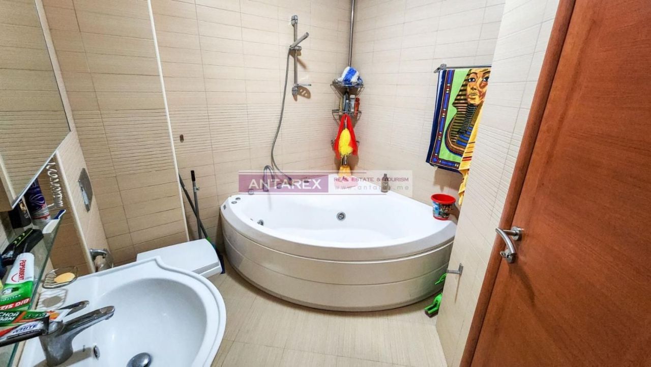 Apartment in Stoliv, Montenegro, 105 m² - picture 7