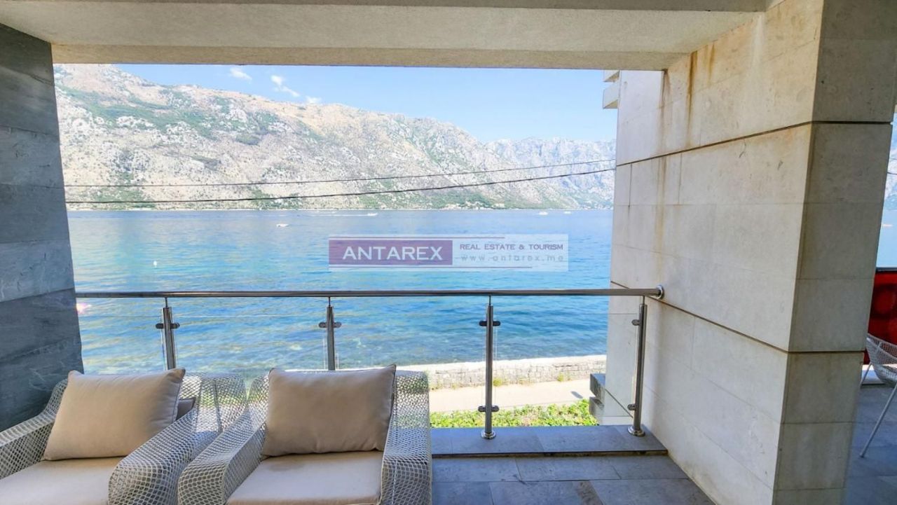 Apartment in Stoliv, Montenegro, 105 m² - picture 8