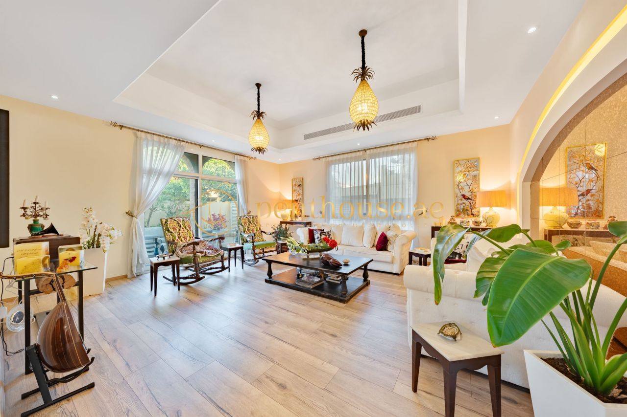 Villa en Dubái, EAU, 372 m² - imagen 2