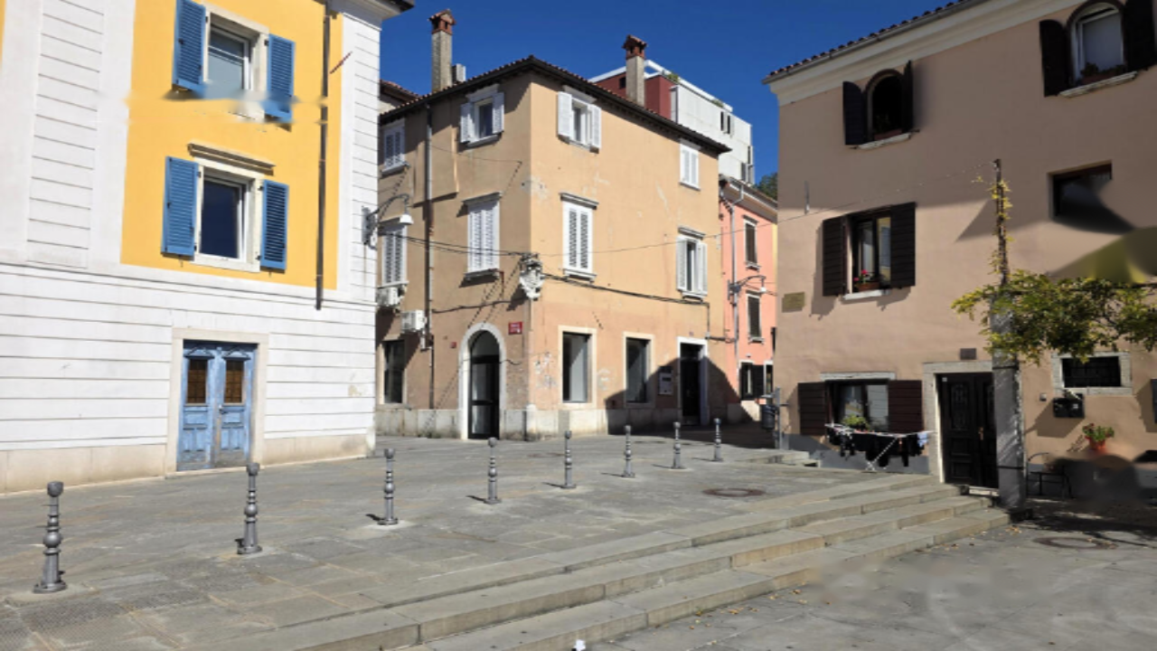 Flat in Koper, Slovenia, 18 m² - picture 3