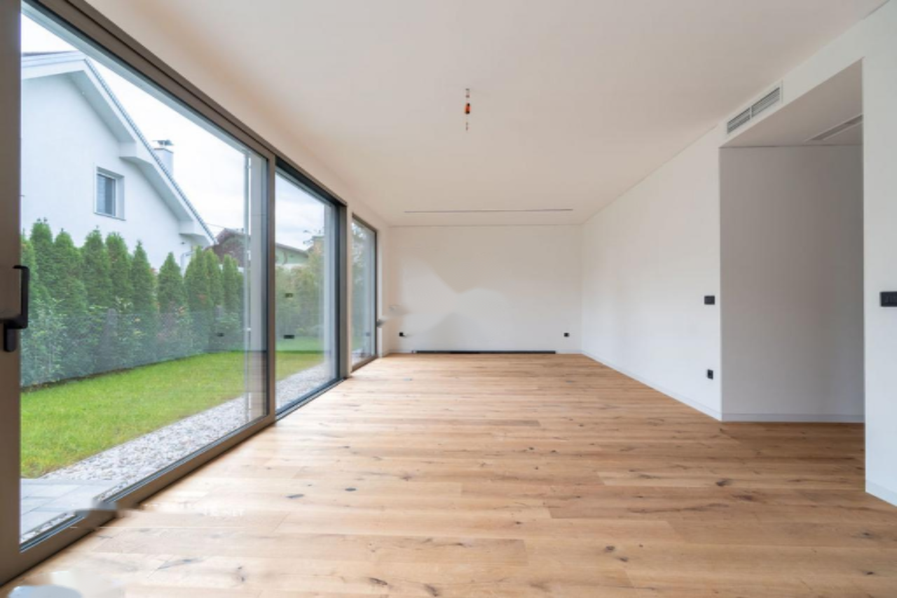 Flat in Ljubljana, Slovenia, 384 m² - picture 4