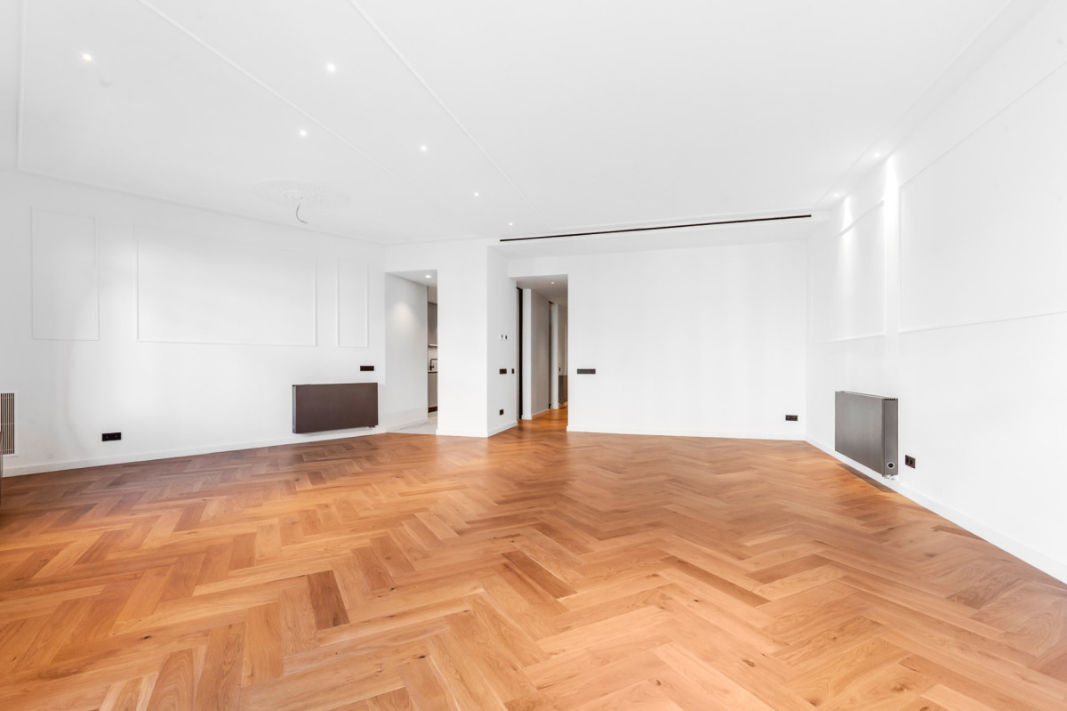 Flat in Barcelona, Spain, 159 m² - picture 5