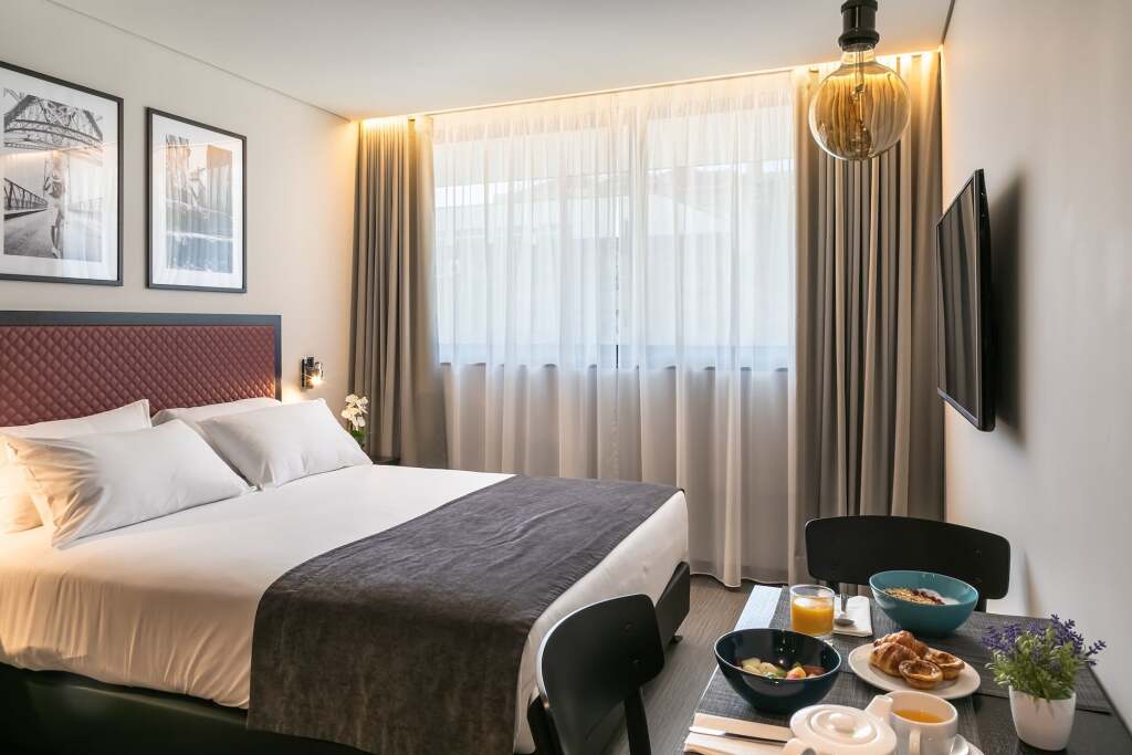 Hotel in Porto, Portugal, 5 000 m² - Foto 1