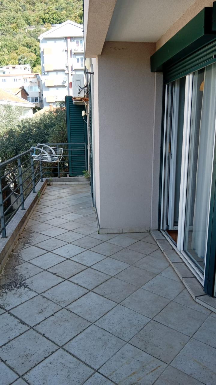 Appartement à Petrovac, Monténégro, 88 m² - image 3