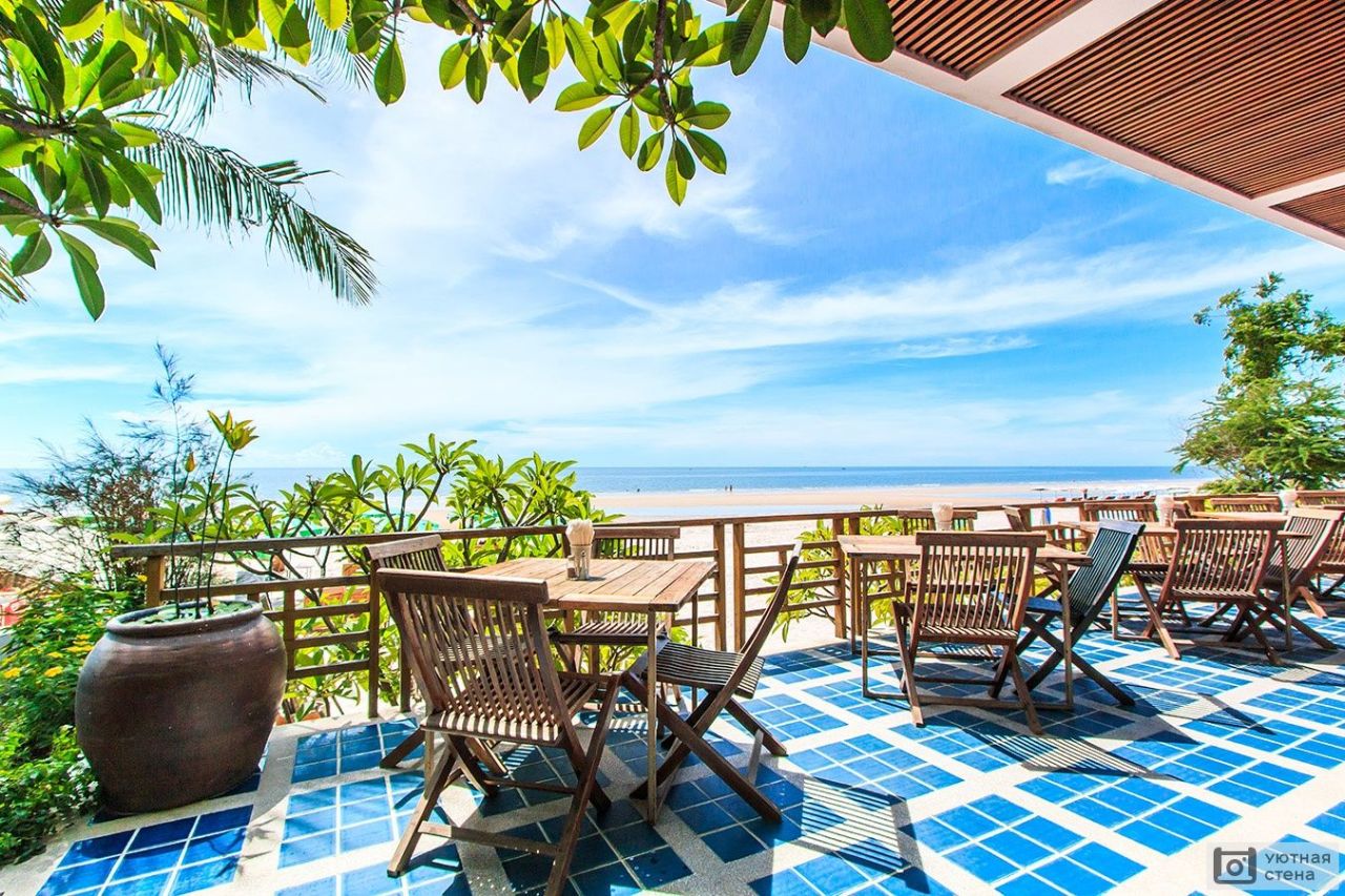 Commercial property in Barcelona, Spain, 27 m² - picture 1