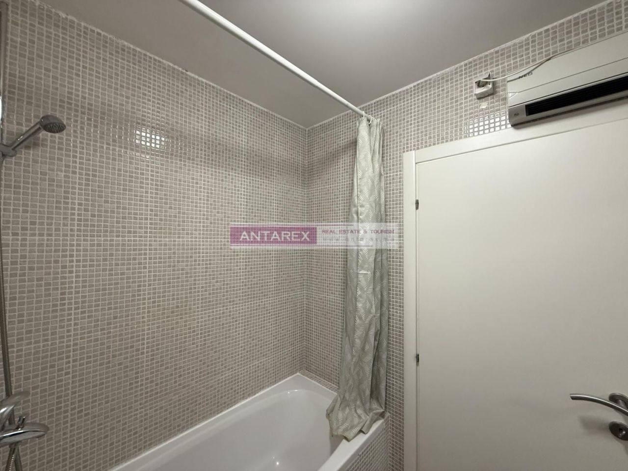 Apartment in Becici, Montenegro, 46 m² - picture 8