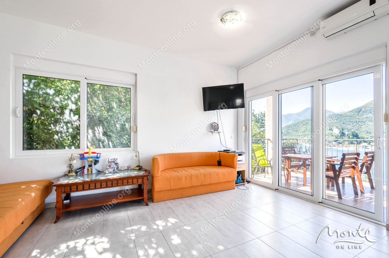 Villa a Lepetane, Montenegro, 148 m² - foto 7