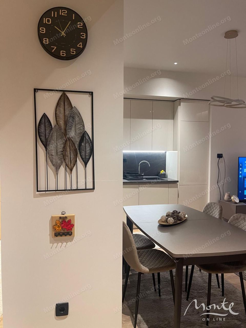 Apartment in Tivat, Montenegro, 90 m² - picture 13