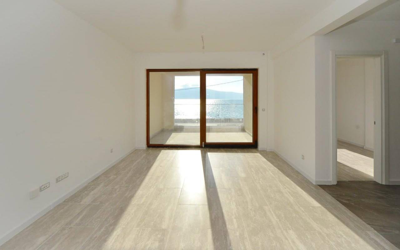 Flat in Tivat, Montenegro, 88 m² - picture 2