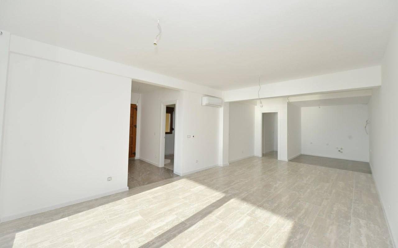 Flat in Tivat, Montenegro, 88 m² - picture 3
