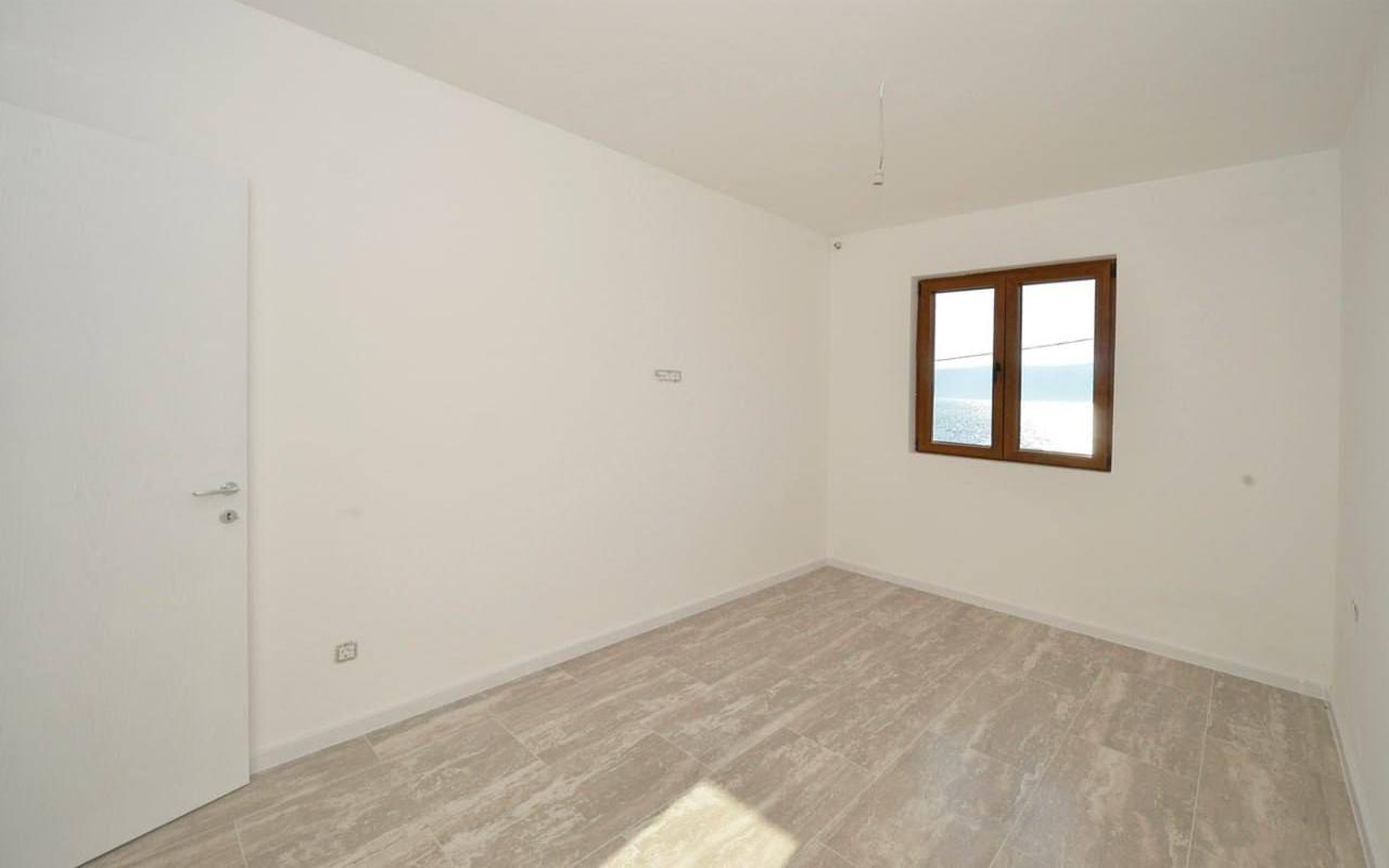 Flat in Tivat, Montenegro, 88 m² - picture 7