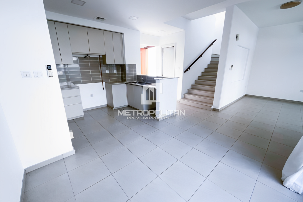 Townhouse in Dubai, UAE, 198 m² - picture 3