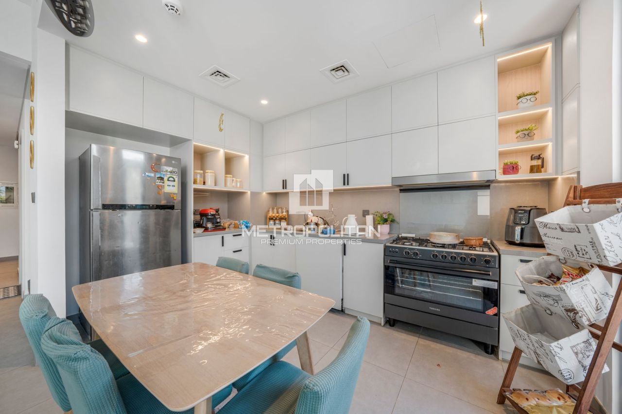 Townhouse in Dubai, UAE, 193 m² - picture 11