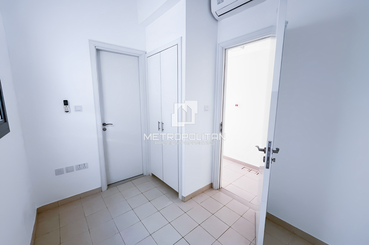 Townhouse in Dubai, UAE, 198 m² - picture 14