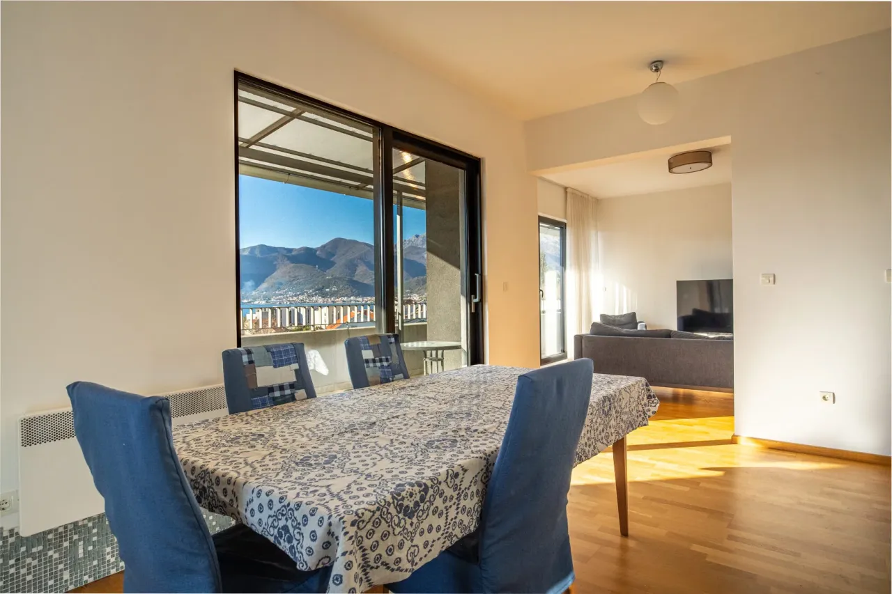 Appartamento a Tivat, Montenegro, 129 m² - foto 13