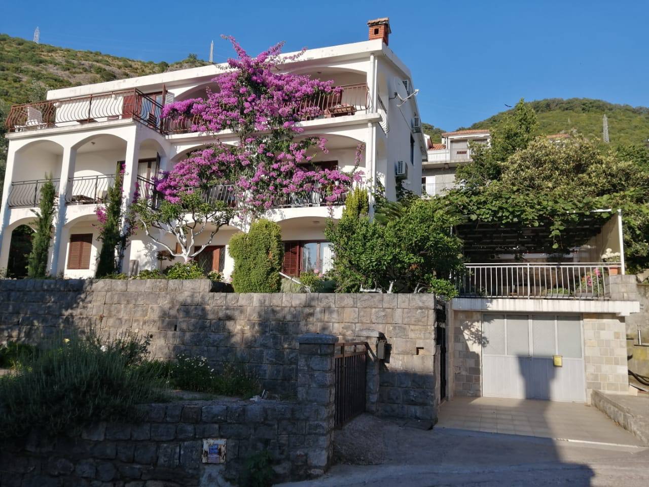 Villa en Przno, Montenegro, 600 m² - imagen 3