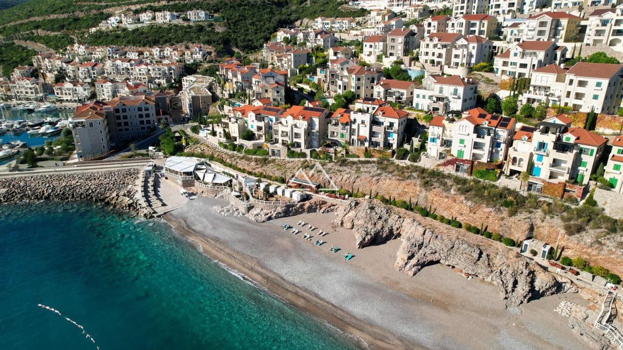 Apartment on Lustica peninsula, Montenegro, 113 m² - picture 16