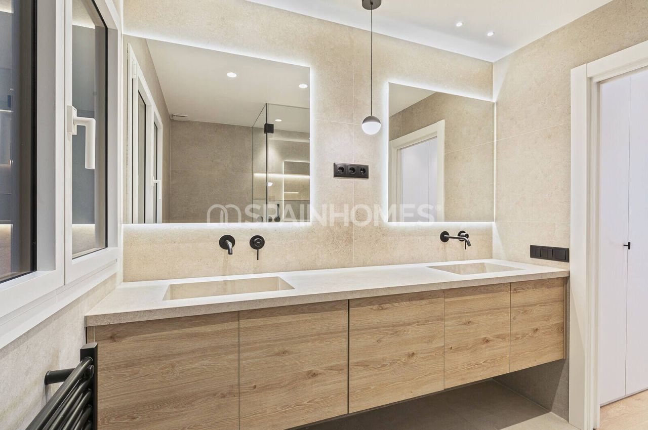 Appartement à Barcelone, Espagne, 152 m² - image 14