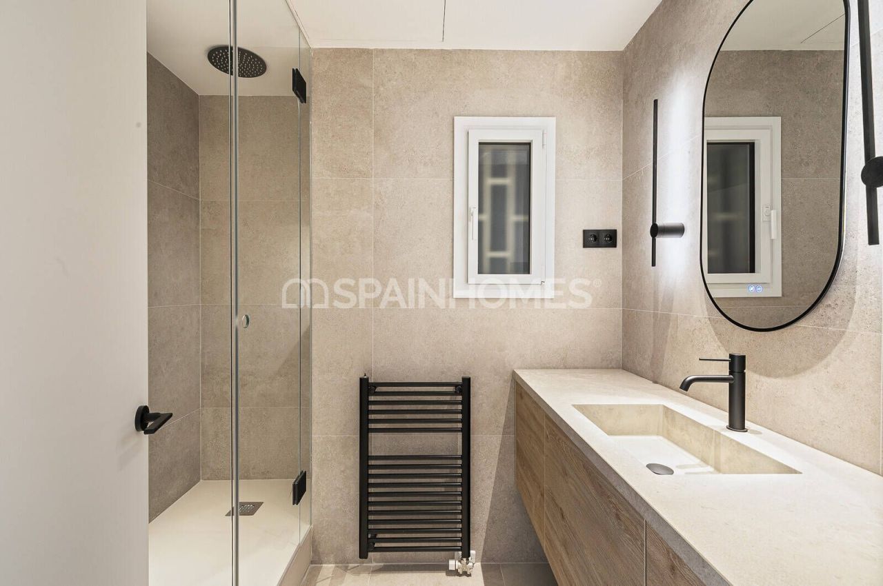 Appartement à Barcelone, Espagne, 152 m² - image 16