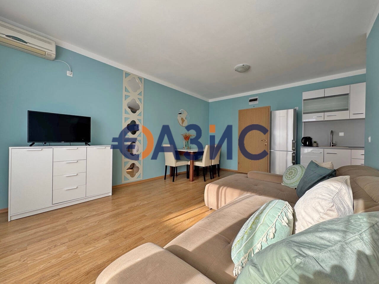 Appartement à Slantchev Briag, Bulgarie, 65 m² - image 1