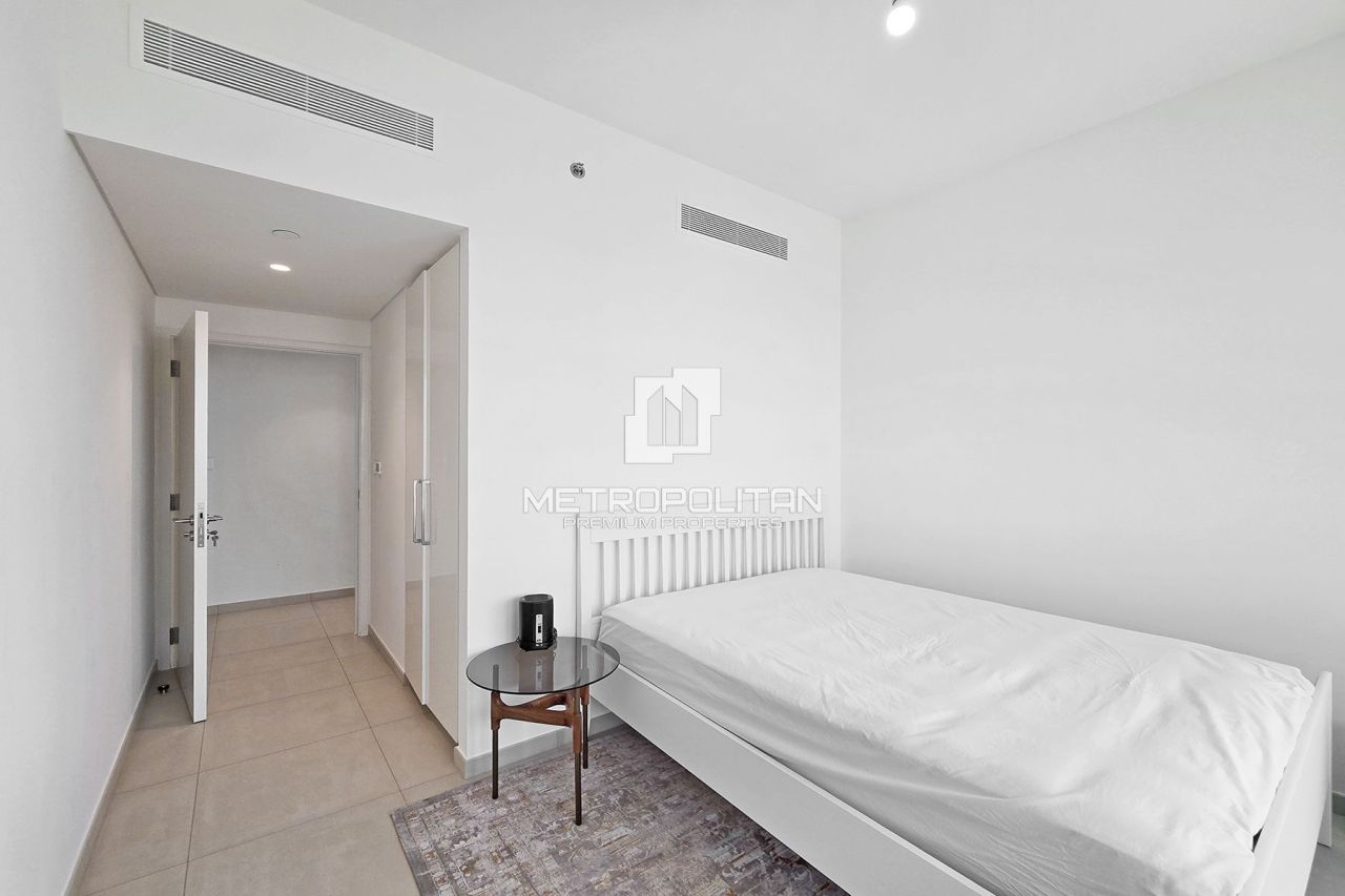 Apartment in Dubai, UAE, 111 m² - picture 8