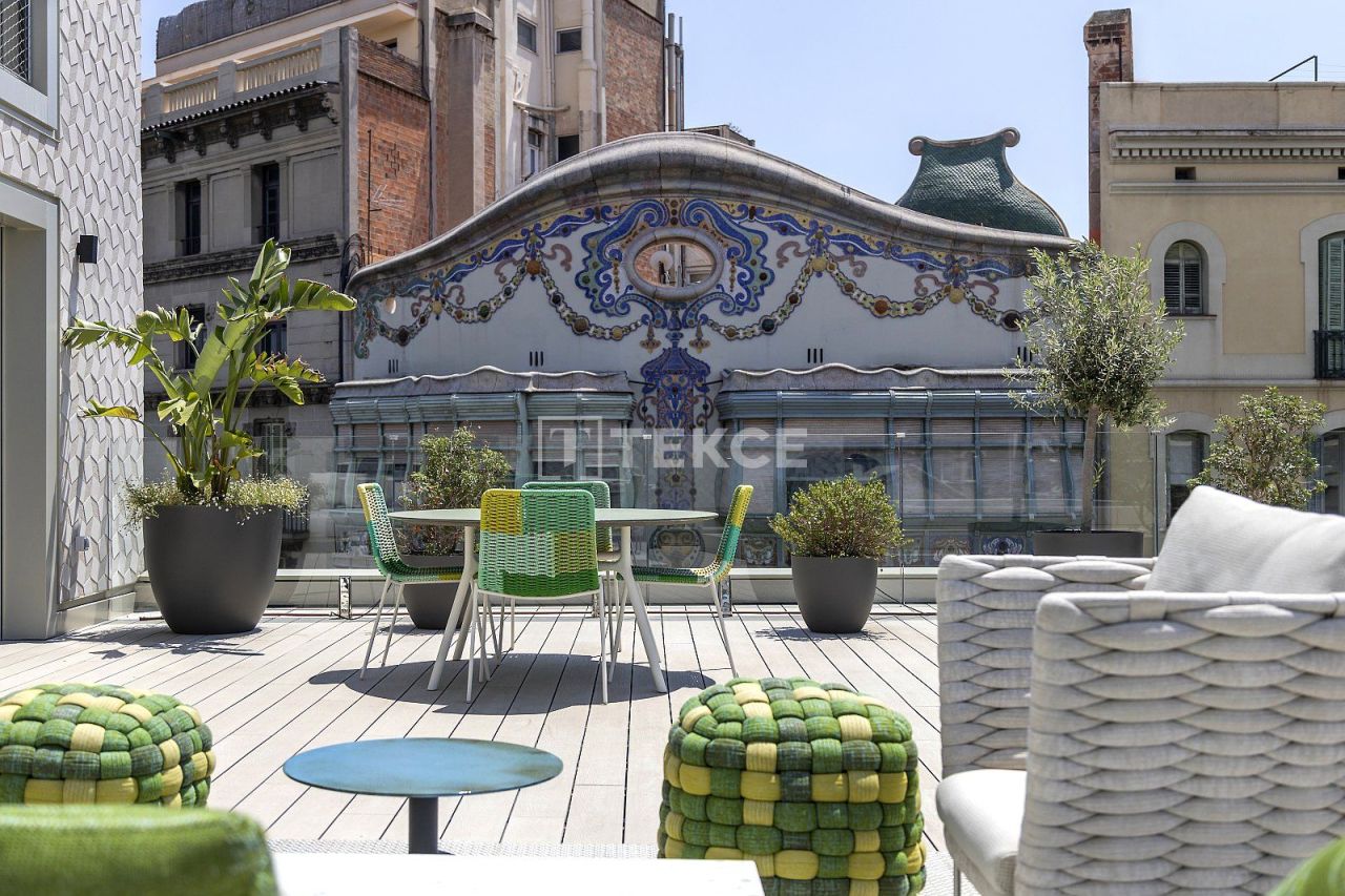 Apartment in Barcelona, Spain, 158 m² - picture 18