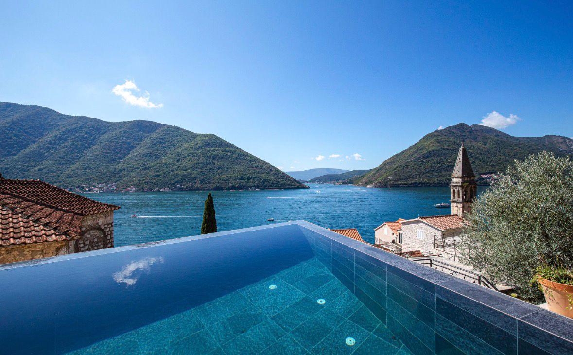 Hôtel à Perast, Monténégro, 258 m² - image 1