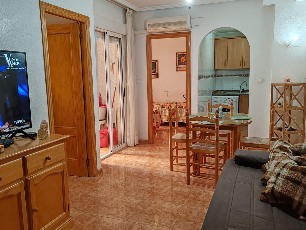 Appartement à Torrevieja, Espagne, 56 m² - image 4